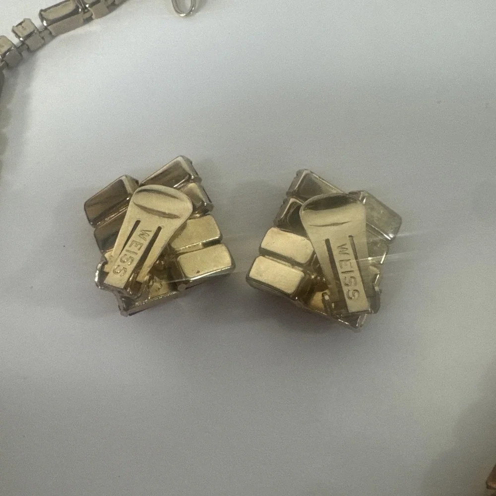A Vintage Weiss Set in‎ Amber Rhinestones and Goldtone Necklace Bracelet Earring